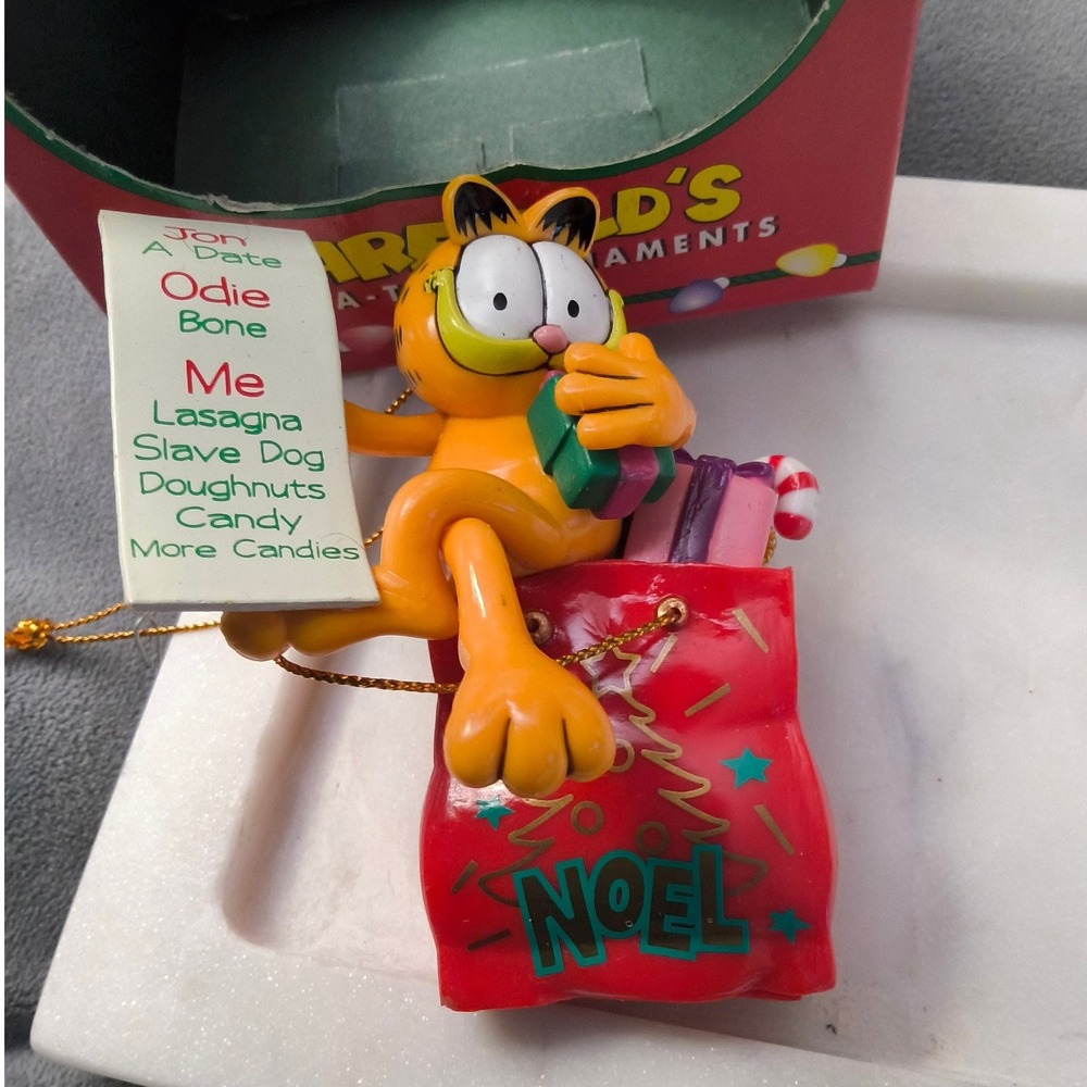 1996 Paws Garfield on a Noel Bag Ornament with Box